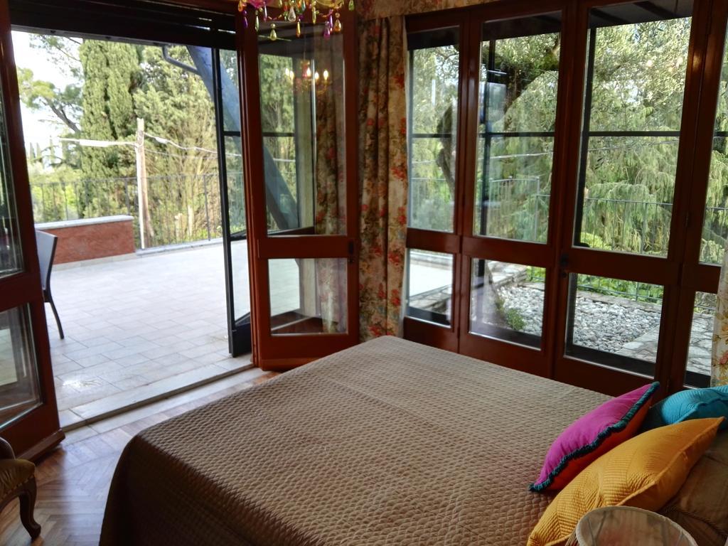 Villa Paradiso Apartment Сирмионе Экстерьер фото