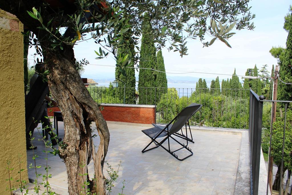 Villa Paradiso Apartment Сирмионе Экстерьер фото