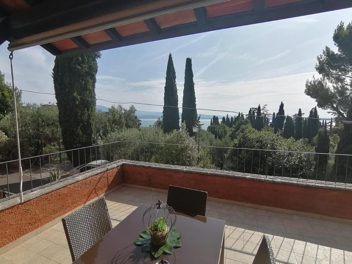 Villa Paradiso Apartment Сирмионе Экстерьер фото